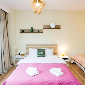 https://central-apartment-downtown.hotels-of-thessaloniki.com